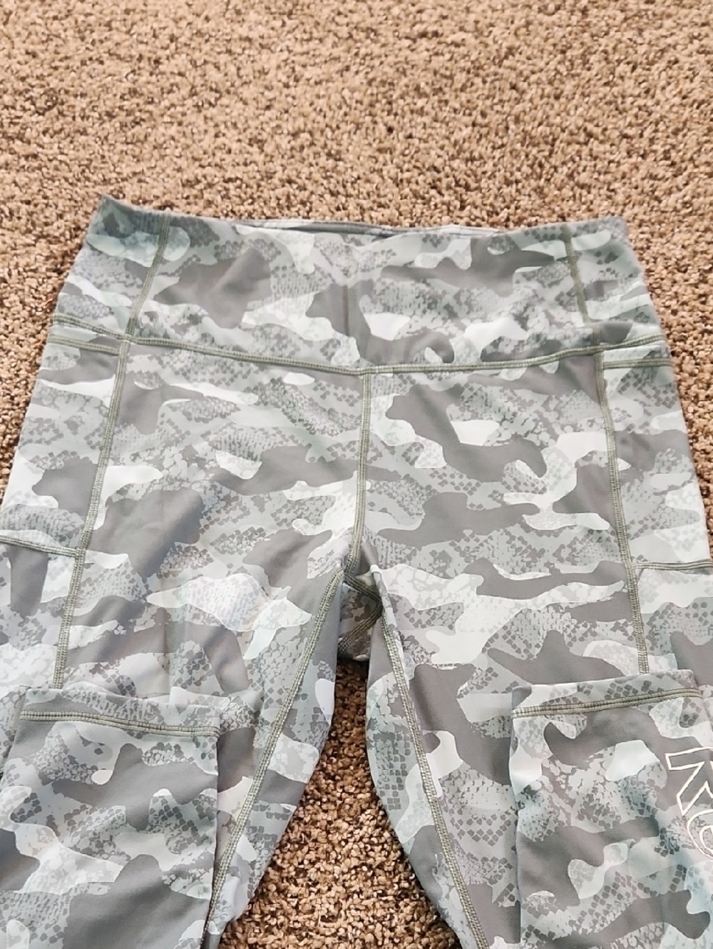 Reebok Green Camo Athletic Leggings - Green